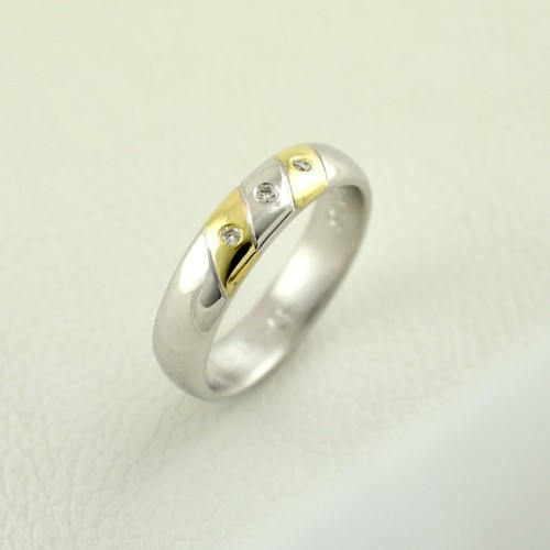 Snubní prsteny v kombinaci žlutého a bílého zlata se zirkony 117